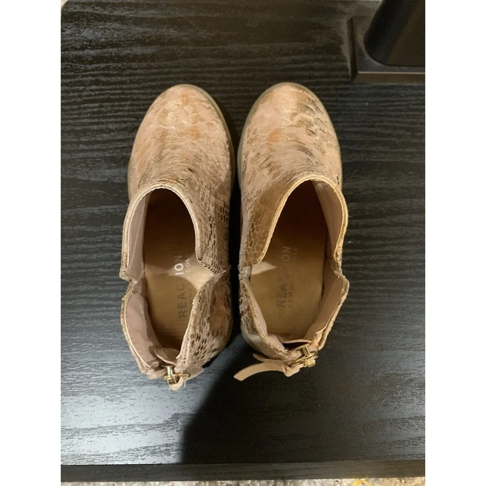 Girl  boots Kenneth Cole REACTION Wild Rose ESMA  9 Toddler Shoe PINK Snakeskin